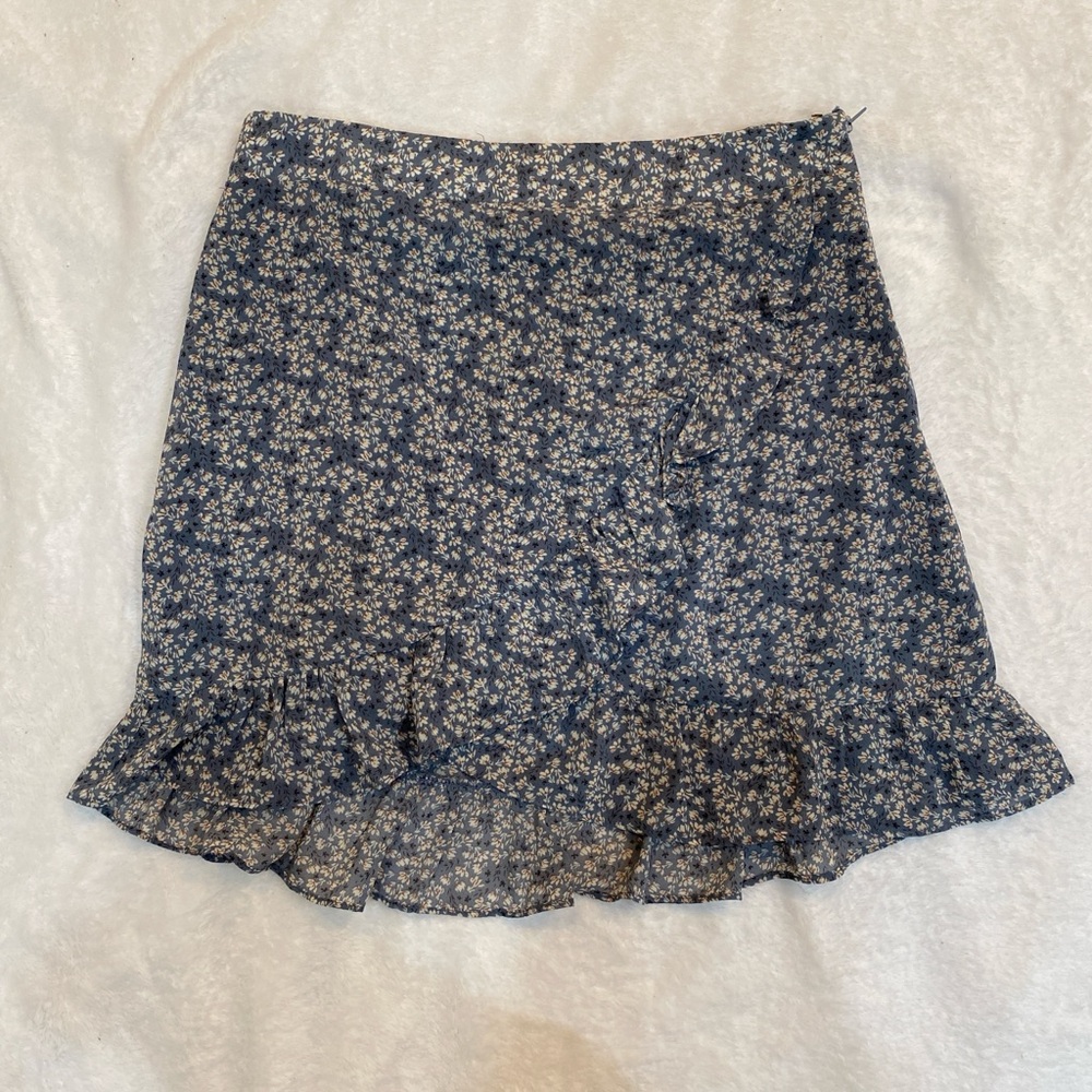 Windsor Navy Floral Ruffle-Hem Mini Skirt